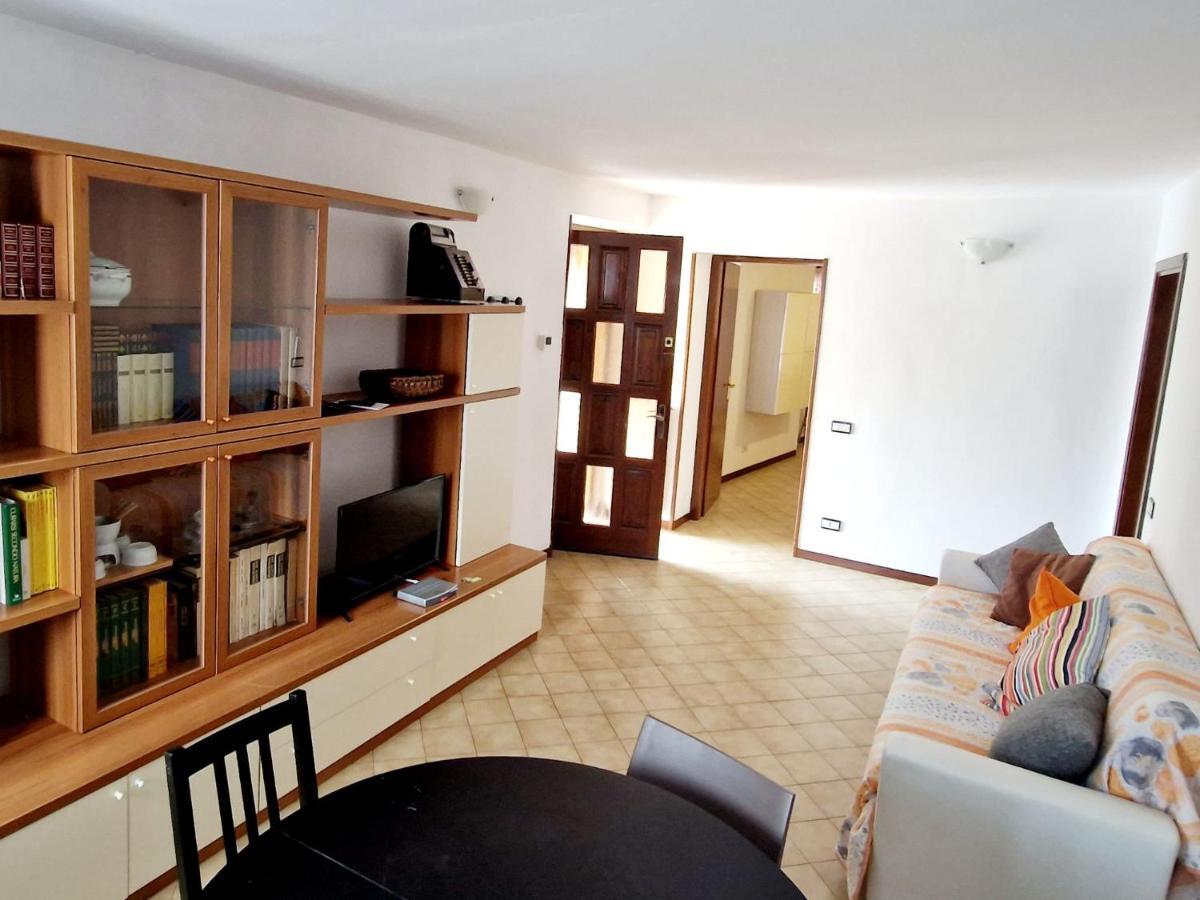 Borgo Volciano Garda Lake App.2 Roe Esterno foto